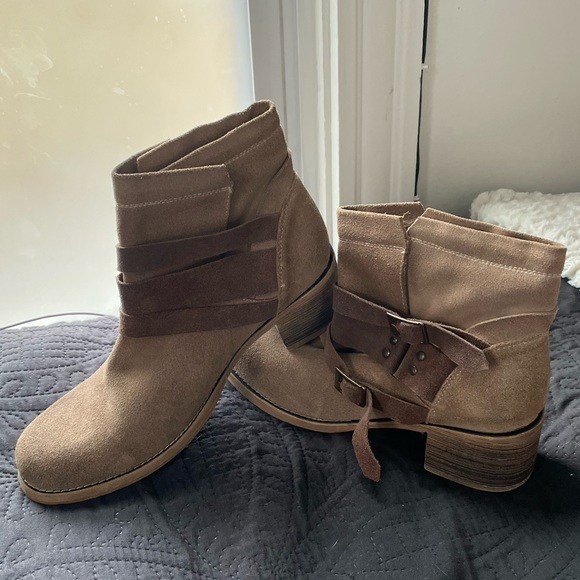 Bed Stu Suede Boots - Picture 1 of 4